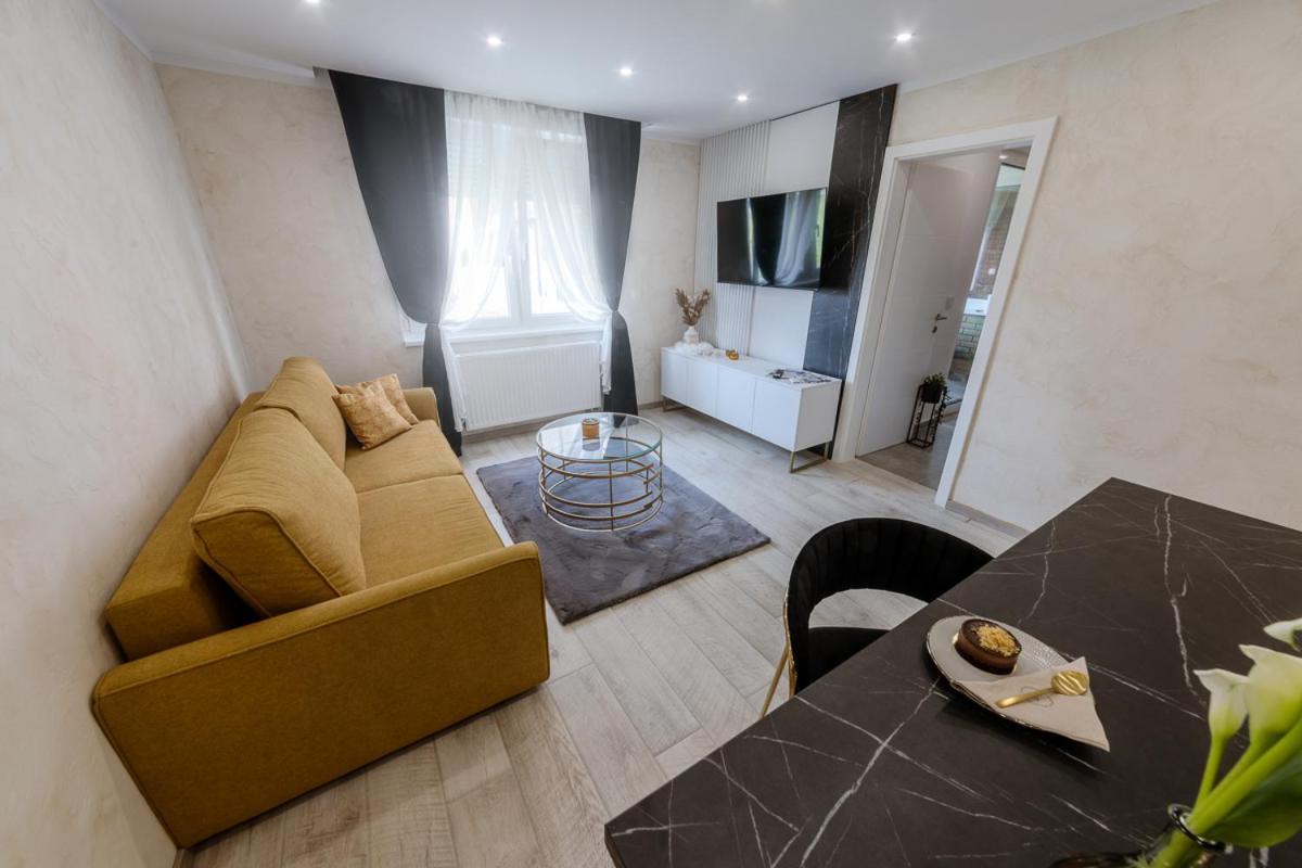 Apartman Stari Toranj III Vukovar Extérieur photo
